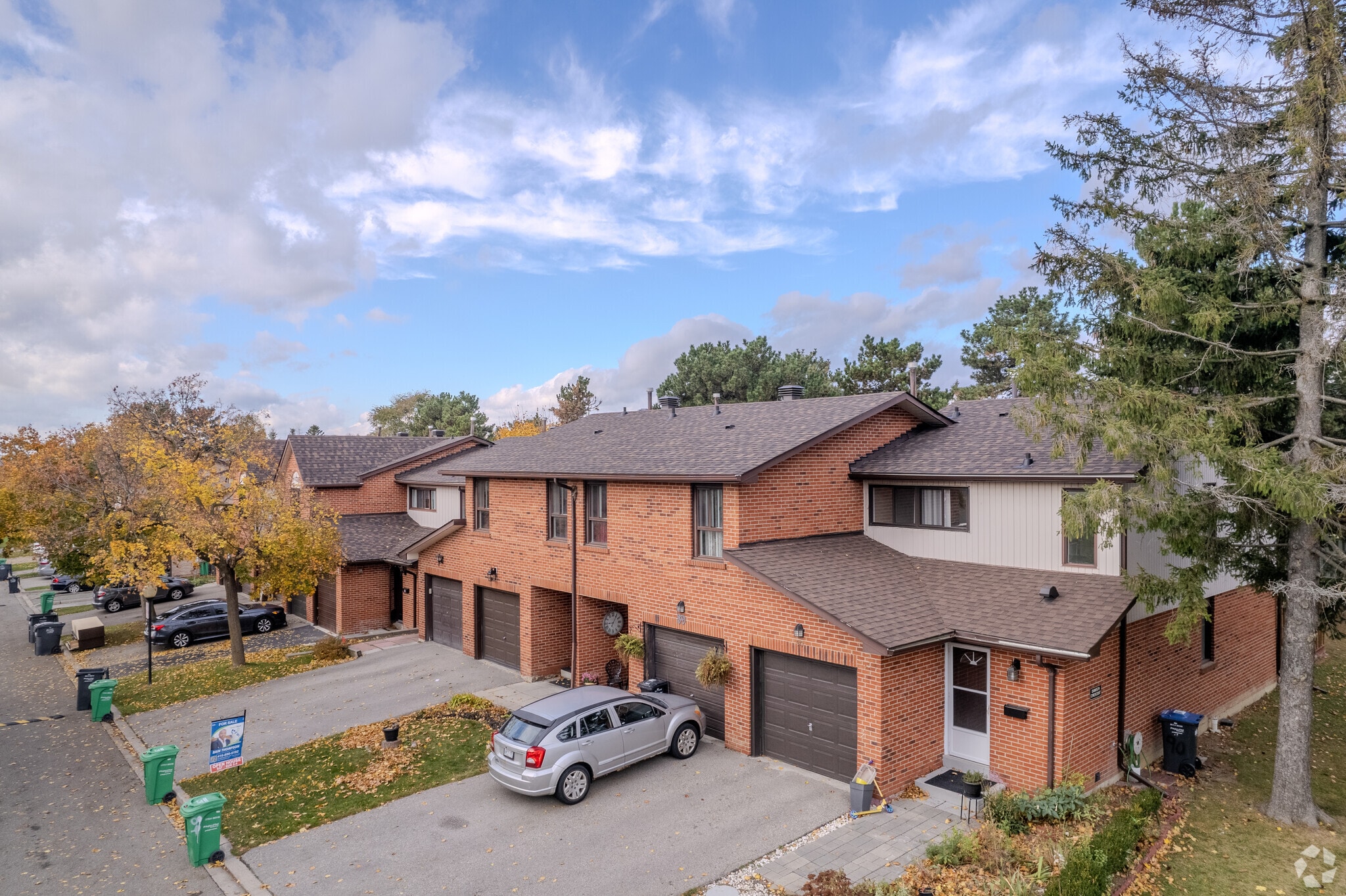 Dawson Crescent Townhouses