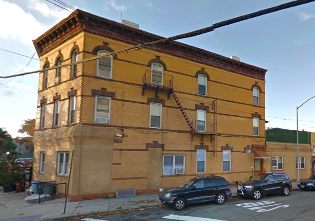 Primary Photo - 74-02 65th St