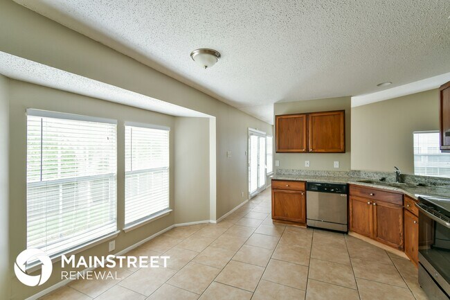 Building Photo - 9743 Fortune Ridge Dr