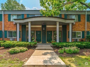 Building Photo - 2407 S Goebbert Rd