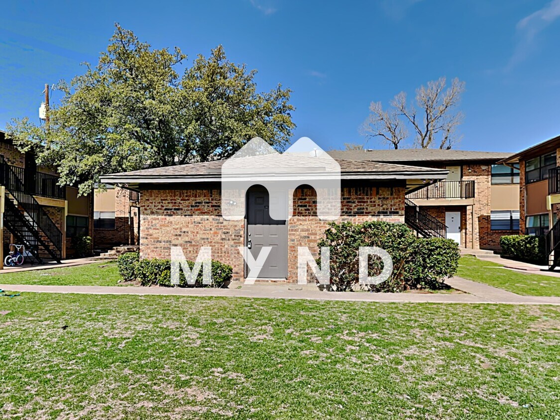 624 E 3rd St Apt 100 Condo for Rent in Springtown, TX