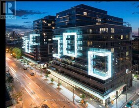 Building Photo - 1030-1030 King St W