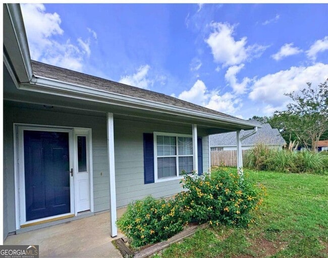 Building Photo - 120 Pleasant Breeze Way
