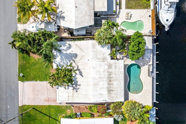 Building Photo - 2431 Key Largo Ln