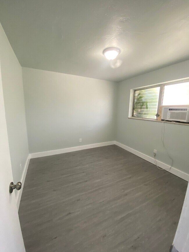 Bedroom #1 - 725 NW 7th Ave