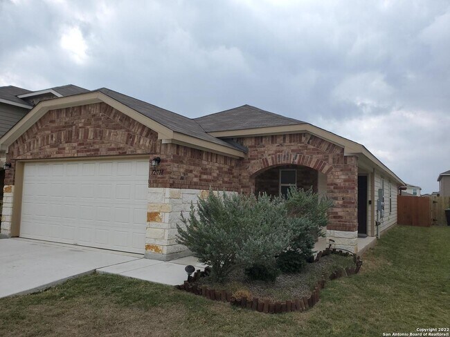 Foto del edificio - 12018 Silver Lgt