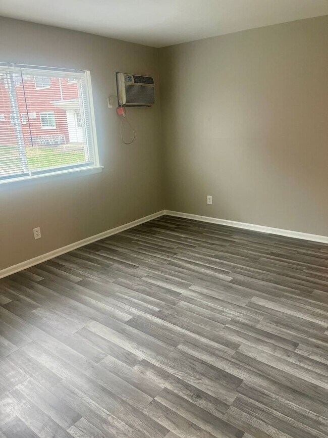 Foto del edificio - Welcome to Riverside Flats Apartments