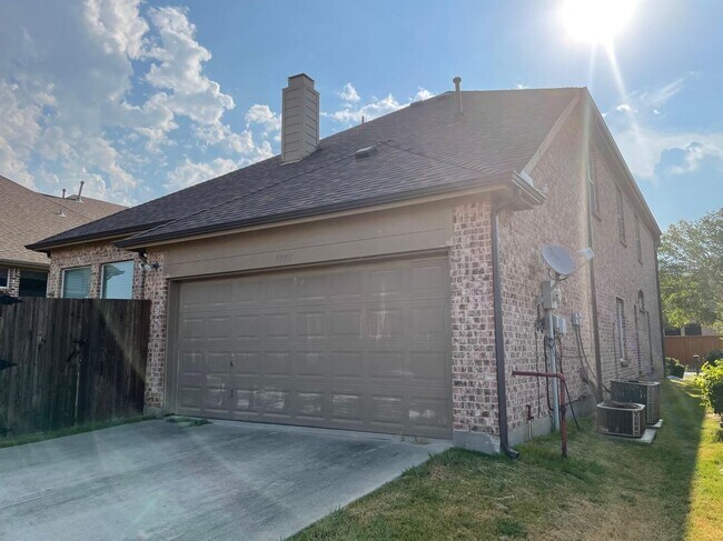 Foto del edificio - 4077 Truman Dr