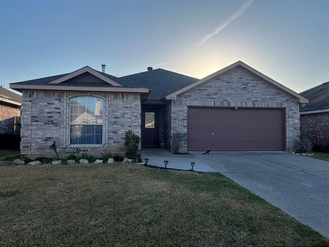 Building Photo - 612 Crystal Brook Dr