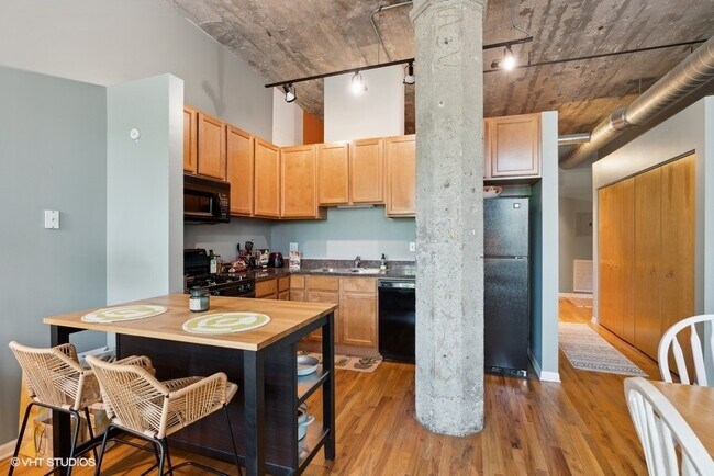 Foto del edificio - 215 N Aberdeen St