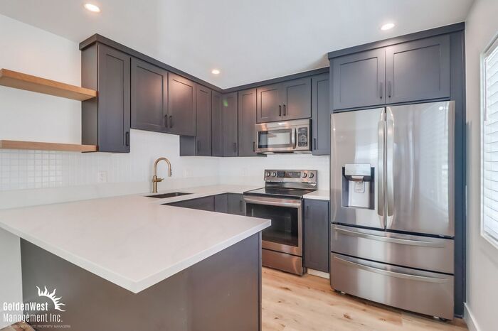 Primary Photo - Modern 2Bdm 1Ba Apartment in the Azalea Pa...