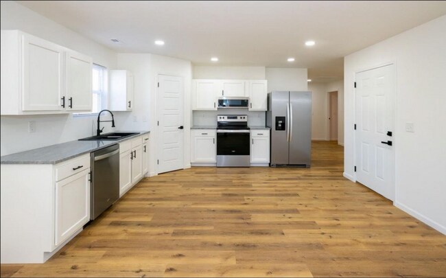 Foto del edificio - 320-322 S Market St.