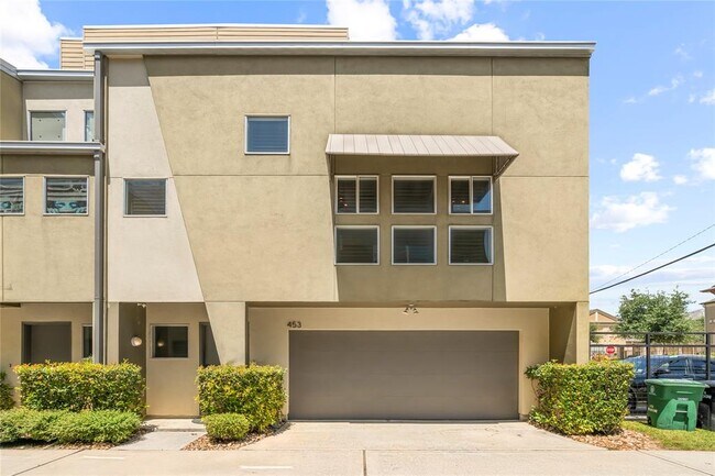 Building Photo - 453 Meadow St