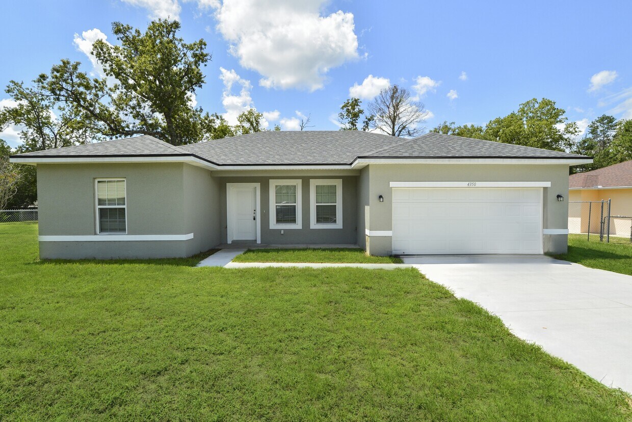 Primary Photo - 4350 SW 139th St Rd