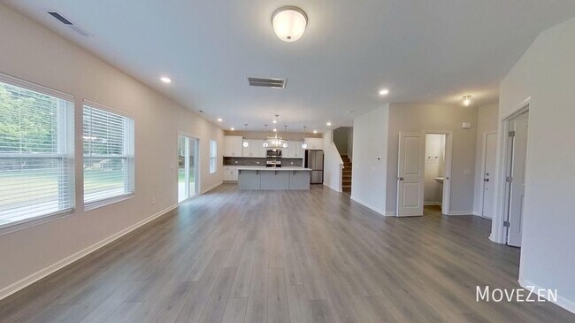 Building Photo - 4623 Shattalon Dr