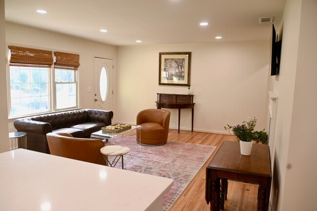 Foto del edificio - 4448 6th Ave S