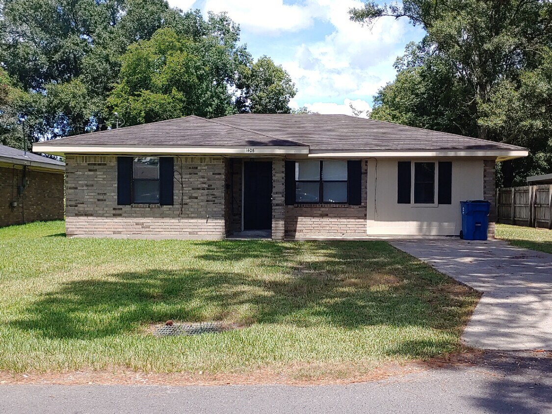 1406 Johnson St, Jennings, LA 70546 House Rental in Jennings, LA