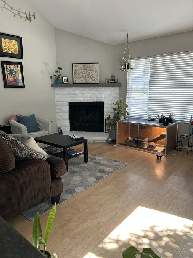 Living room with gas fireplace. - 2 Quail Ridge Dr