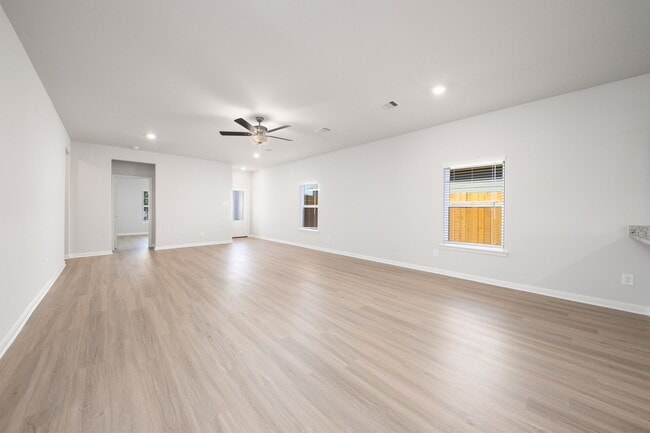 Building Photo - 15502 Caramel Spgs Dr