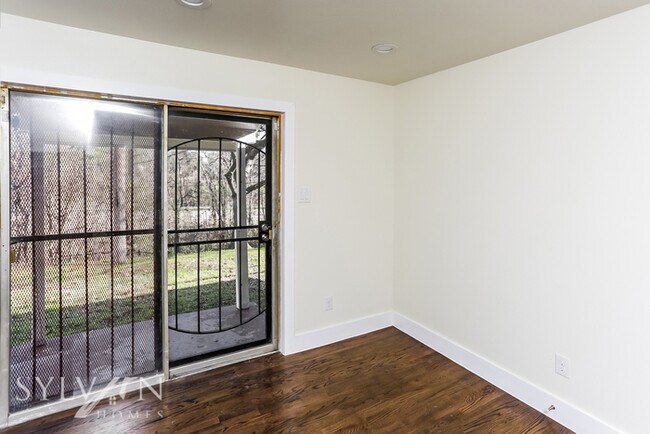 Building Photo - Enjoy living the good life in this 4 bedro...