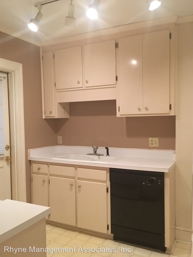 Foto del edificio - 3326 Ruffin St