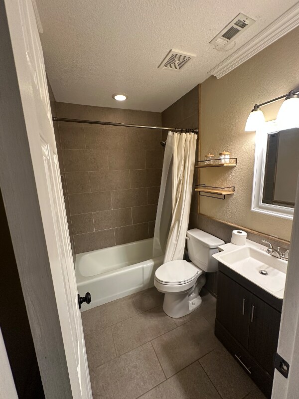 Foto del edificio - 18 Poulton Dr NW