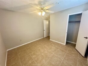 Building Photo - 2711 Colony Dr