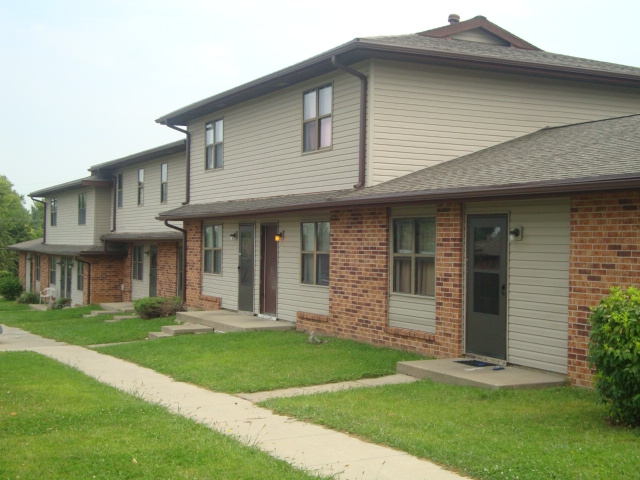 Primary Photo - Country View Apartments