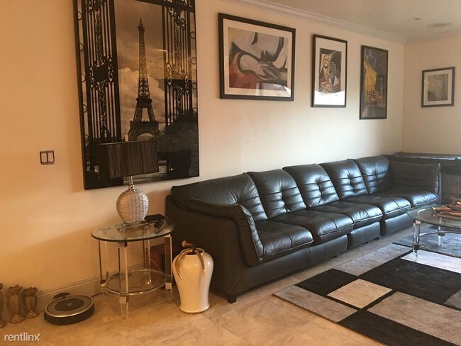 Foto del edificio - 2 br, 2 bath - 23 Brewster St