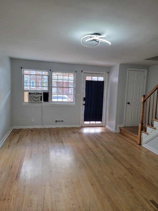 Building Photo - 825 Umbra St