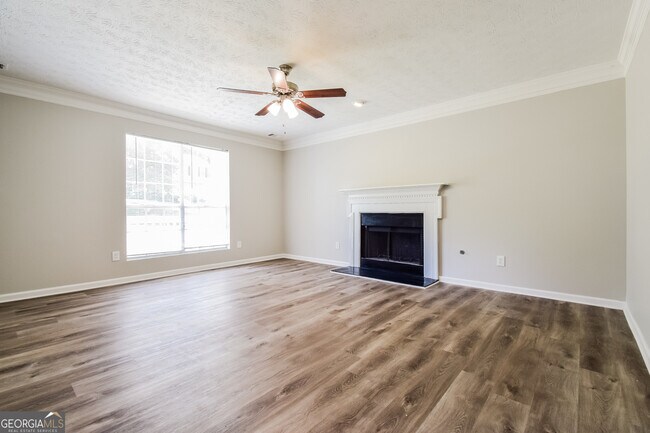 Building Photo - 5660 Forest Downs Cir