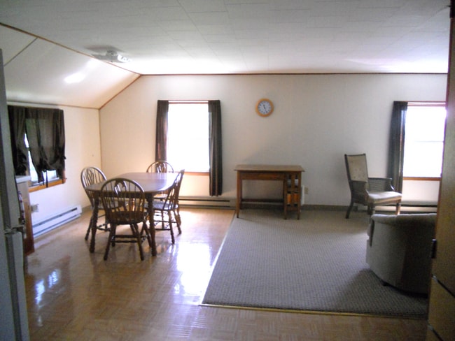 Foto del edificio - 7574 Lakeport Rd