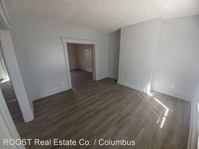 Building Photo - 2 br, 1 bath House - 51 S. Oakley Avenue