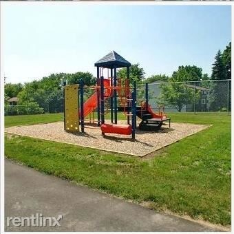 Foto del edificio - 1 br, 1 bath Apartment - 296 Taft Court