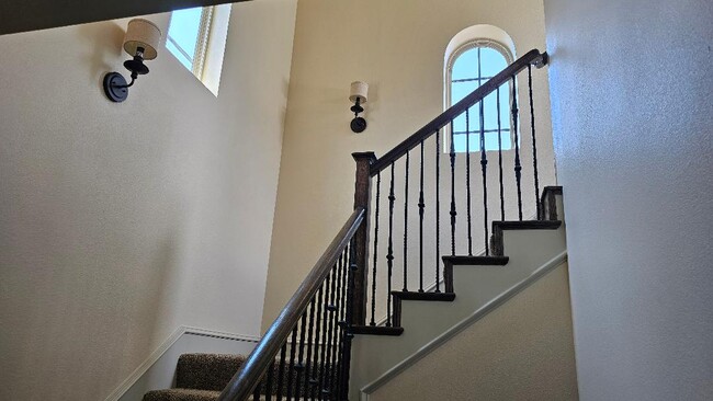 Stairs leading to 2nd floor - 2441 Lakeshore Dr