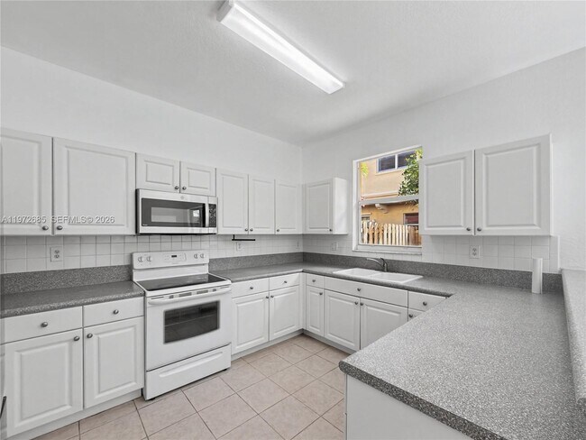 Foto del edificio - 12874 SW 134th St