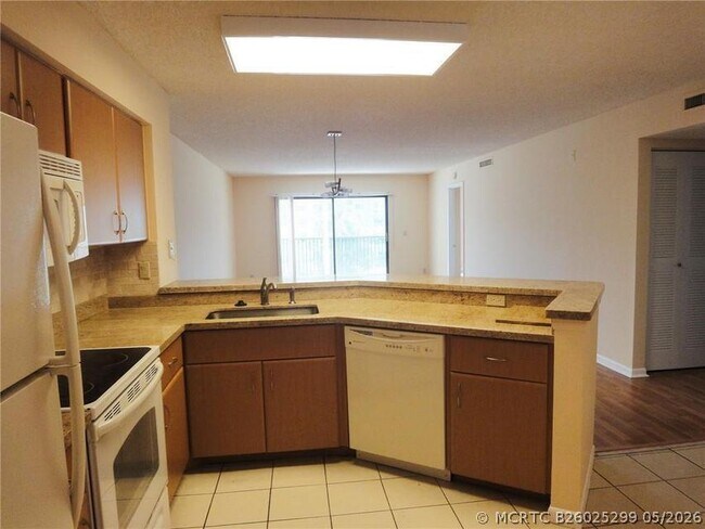 Building Photo - 2213 Cypress Island Dr