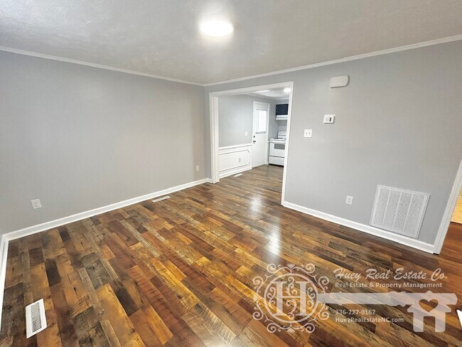 Foto del edificio - 201 E Gilbreath St