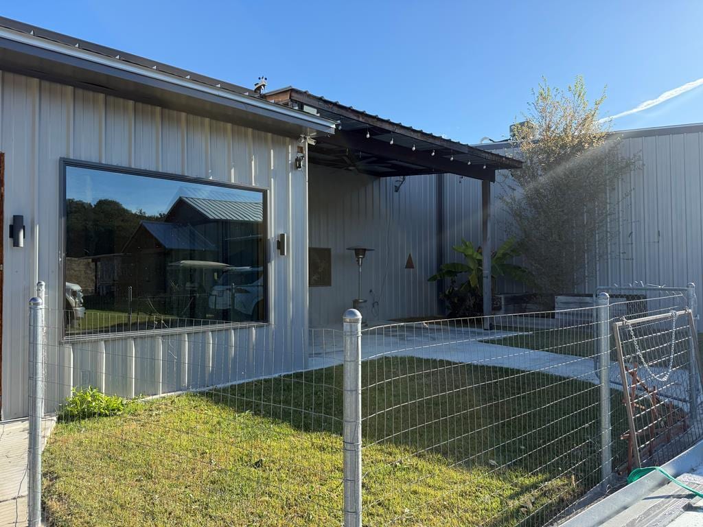 Primary Photo - 150 Dowling Rd W