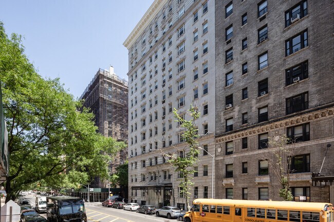 Building Photo - 498 WEA