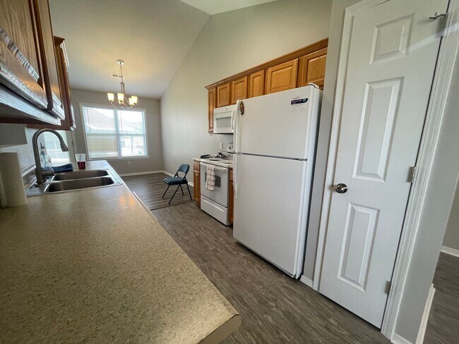 Foto del edificio - Newly Updated 3 Bedroom Patio Home with 2 Car Garage