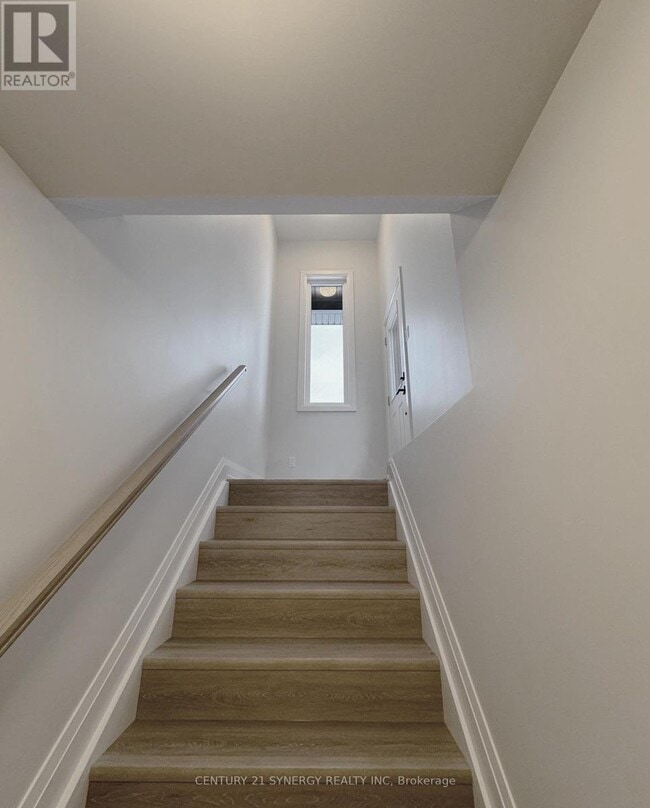 Building Photo - 822 Namur St