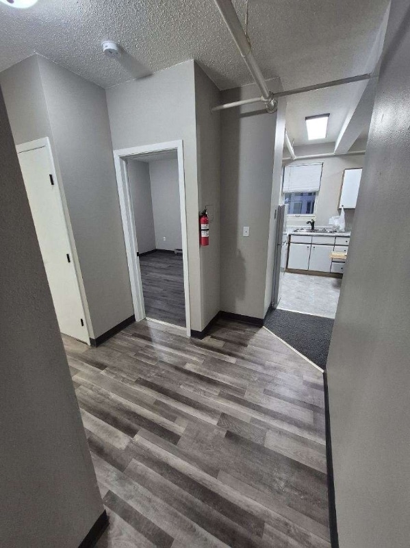 Building Photo - 301 N Riverfront Dr