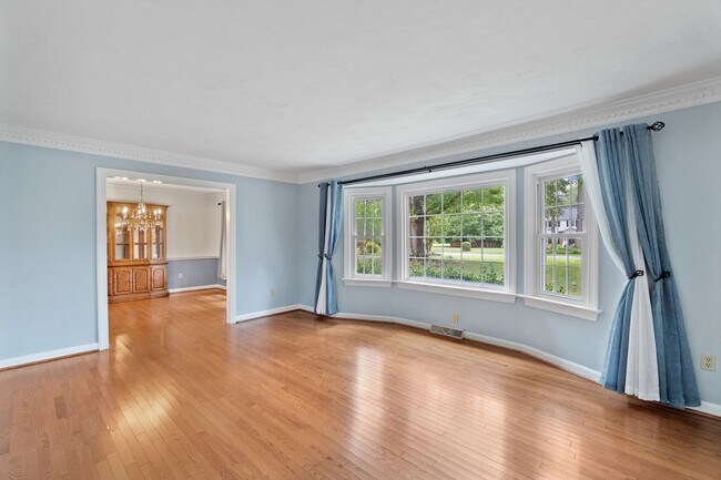 Building Photo - 4 Bedroom, All Brick Ranch located in Witc...