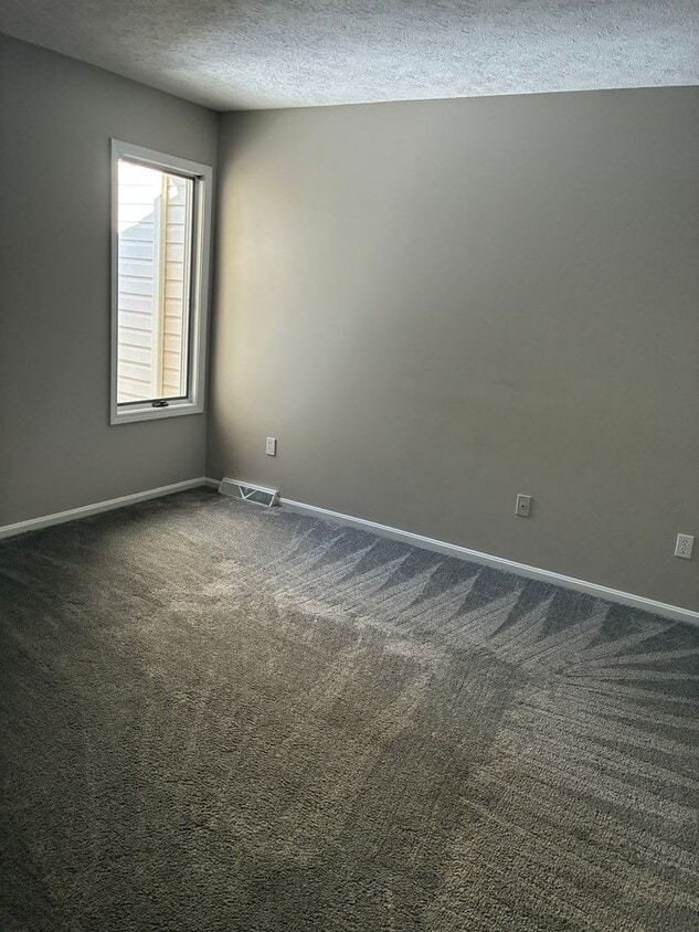 Primary Photo - 3 Bedroom 2 Bath Condo