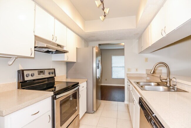 Foto del edificio - 2303 Willow Branch Ave