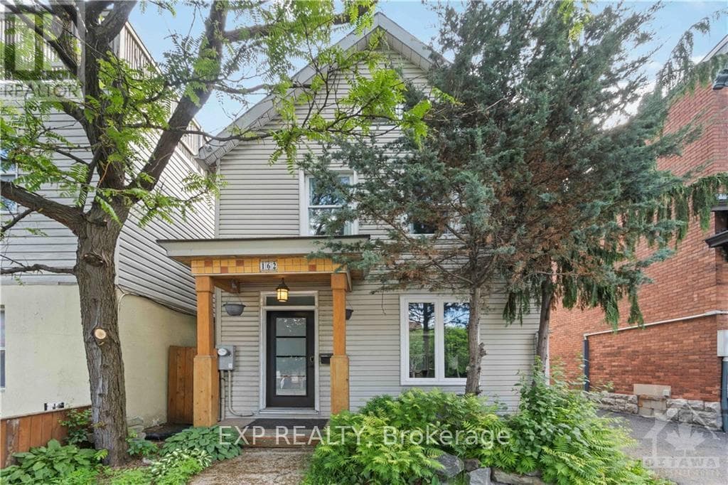 Primary Photo - 162 King Edward Ave