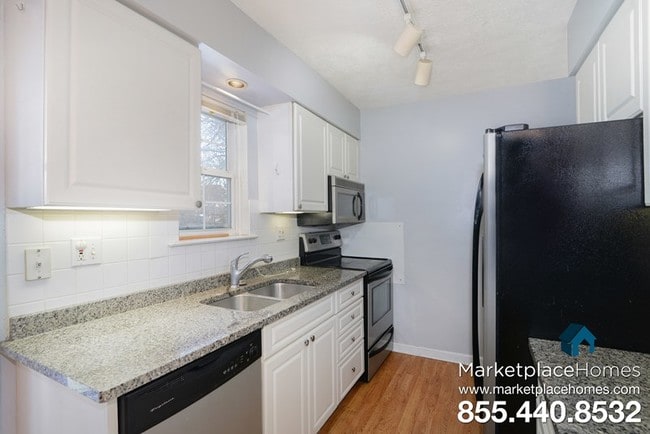 Building Photo - 6346 Beechfield Dr
