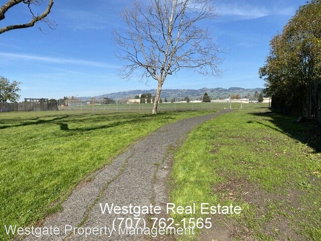 Building Photo - 3 br, 2 bath House - 2023 Crinella Drive