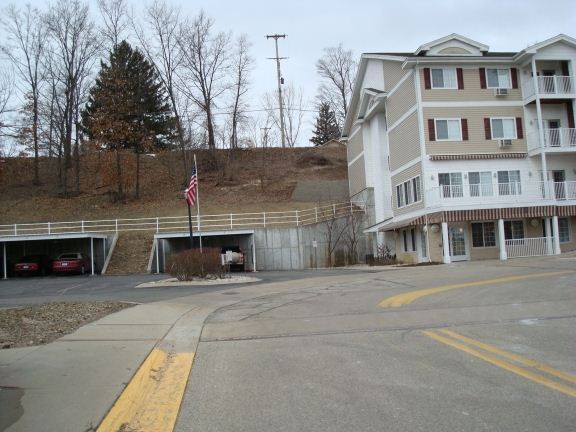 Building Photo - 1 br, 1 bath Apartment - Harbour Pointe